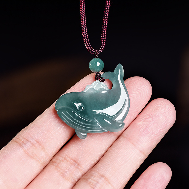 Women Accessories To Gift - Naturalny Birmanski Jadeitowy Wisiorek w Kształcie